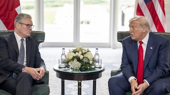 Trump y Starmer acordaron mantener