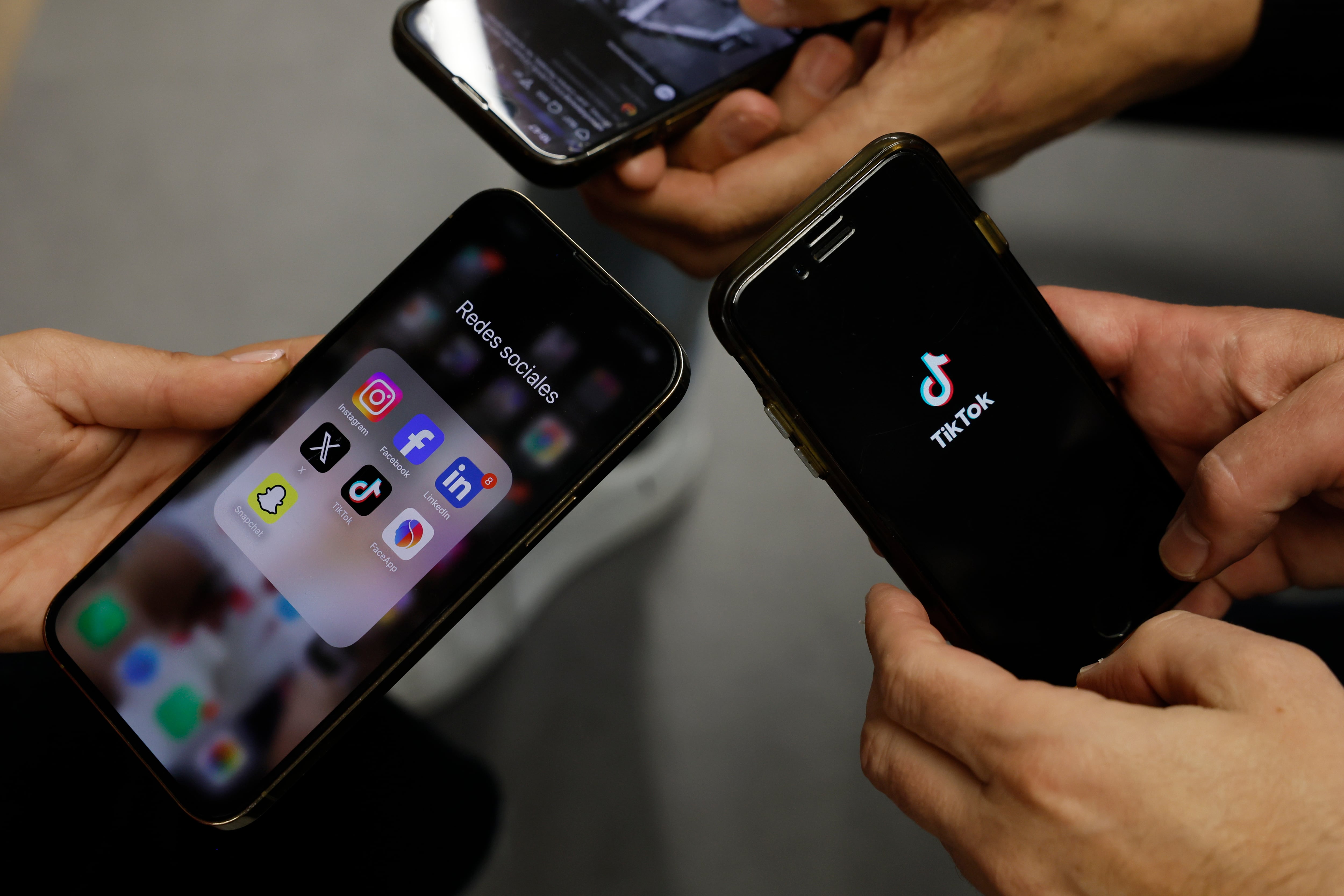 Canadá pone límite a las redes sociales para menores de 16 años