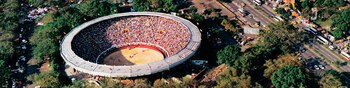 Cuando Castro Otero era director de la Plaza de Toros de Cali, se habría reunido con cabecillas de las autodefensas para lograr su financiación - crédito Plaza de Toros de Cali