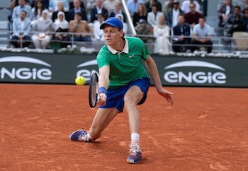 El tenista italiano Jannik Sinner (Susan Mullane/REUTERS)