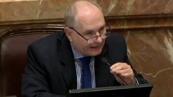 Ernesto Martínez. senador de Juntos