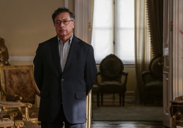 Un elevado gasto público, destinado a negociaciones y protección de participantes, no se ha traducido en la disminución esperada de la violencia ni el desmantelamiento de grupos armados - crédito Colprensa