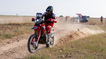 El español Tosha Schareina gana