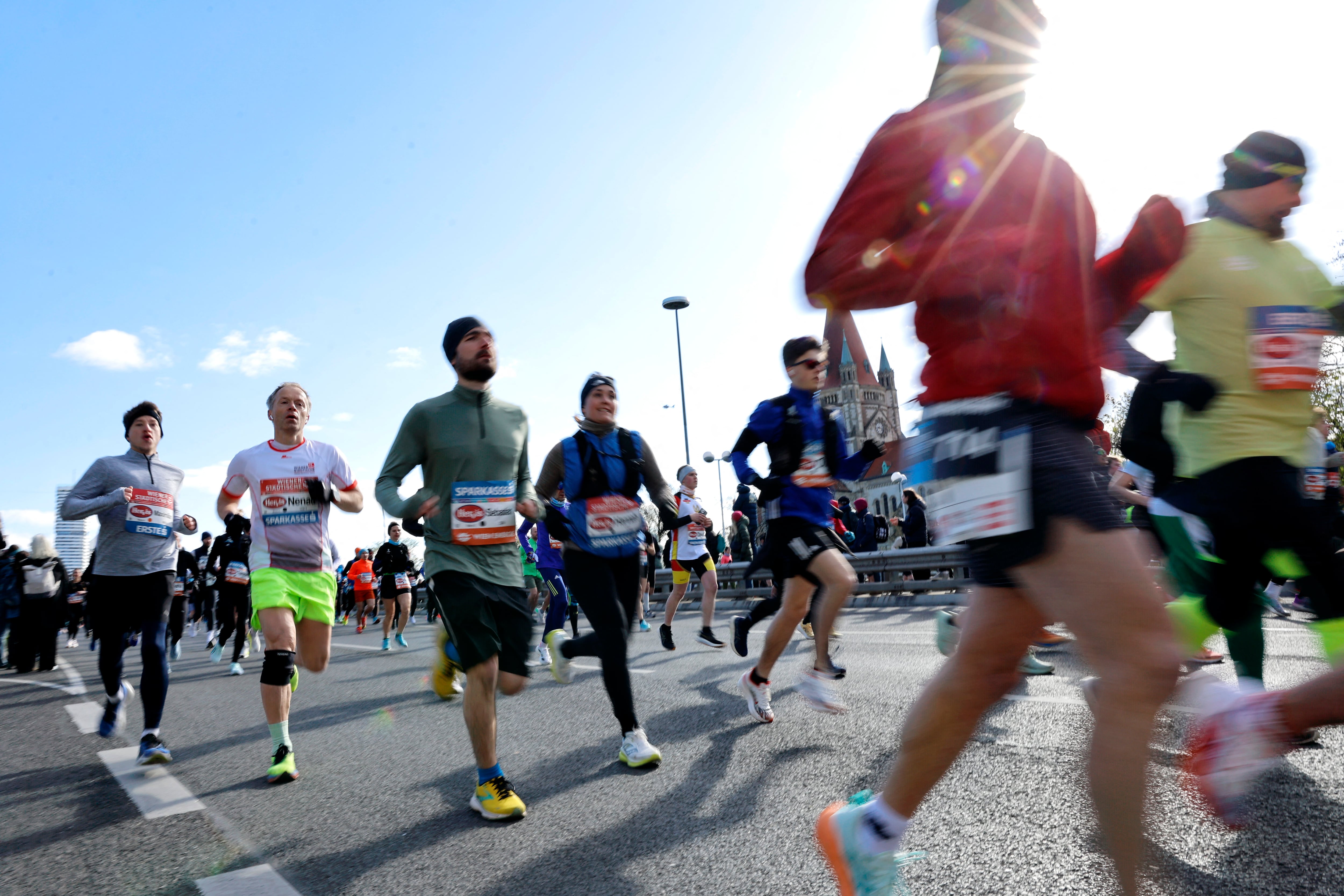 El control del horario de largada y la elección de la estación del año son claves para optimizar el rendimiento en maratones internacionales (REUTERS/Lisa Leutner)