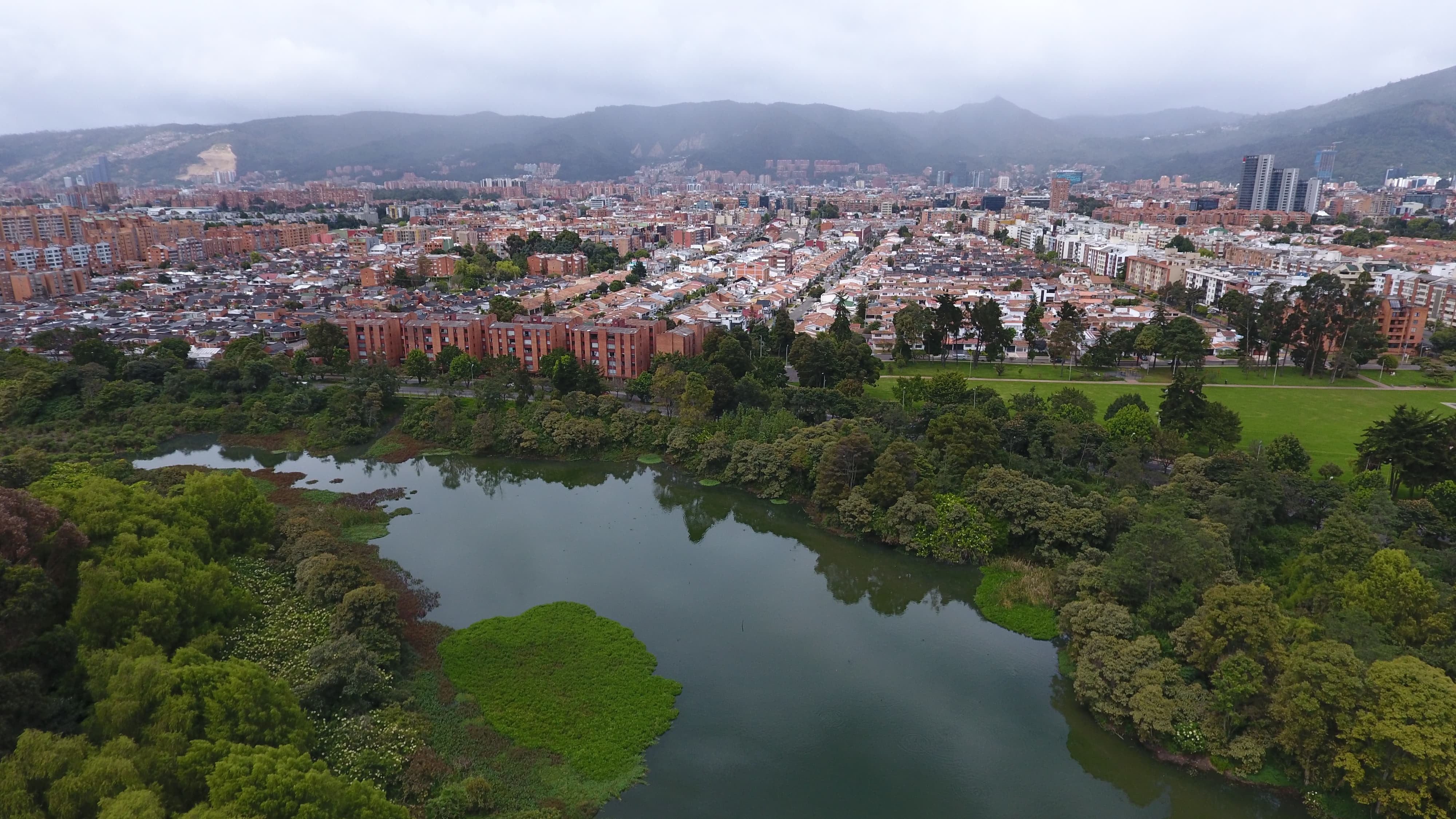 El humedal Córdoba hace parte de la cuenca del río Salitre y corredores ecológicos de la ciudad. - crédito Acueducto de Bogotá