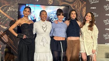 Conferencia de prensa Como agua