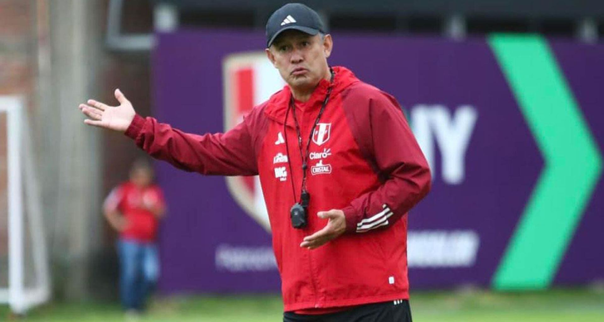 Juan Reynoso fue seleccionador de Perú en los primeros partidos de las Eliminatorias 2026.