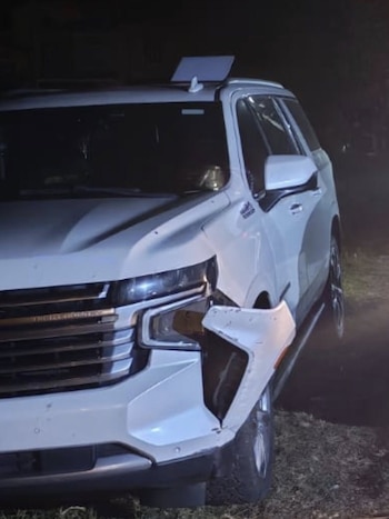 Los escoltas del diputado repelieron