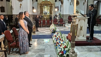 El arzobispo Gonzalo de Villa cuestionó en el tedeum por la independencia de Guatemala la tendencia a culpar a otros por los problemas nacionales.