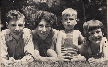 Ursula Kuczynski y sus tres