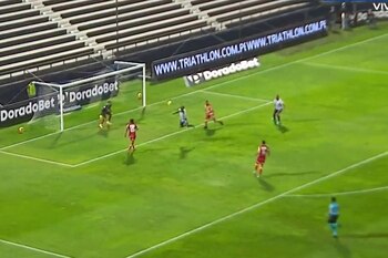 Wilmer Aguirre falló gol de