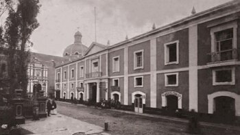 La apertura de la Escuela