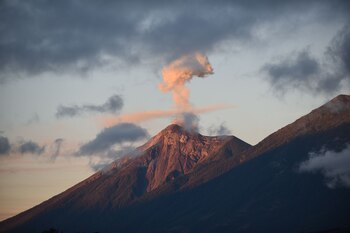 La última erupción fuerte del volcán de Fuego fue en el año 2018. (Archivo Infobae)