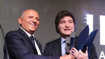 Con Milei e invitados especiales,