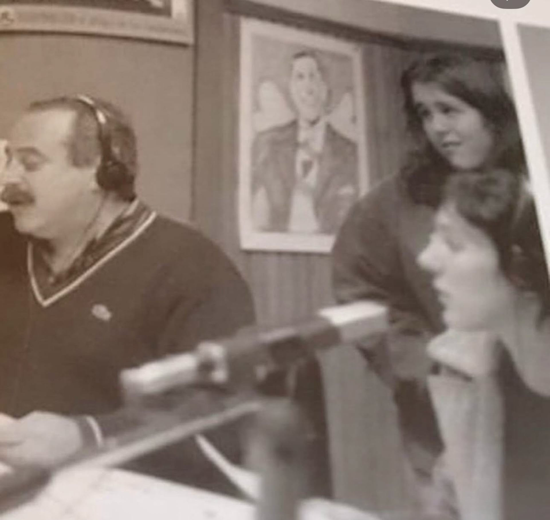 Malena Guinzburg como productora de “El ventilador” (Radio América, 1996-1998), ciclo liderado por su padre, Jorge Guinzburg