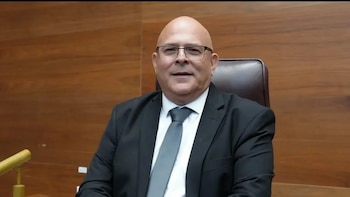 Denuncian a diputado costarricense Fernando Obaldía por presunto acoso sexual y laboral
