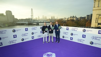 Hexagon Cup, 54 y la