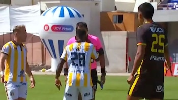 Jack Durán detiene partido de Juan Pablo II vs CD Moquegua por insultos racistas y activa protocolo en la Liga 1 2026