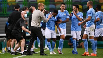A qué futbolistas incorporó y cuánto dinero gastó el Manchester City en refuerzos tras no haber podido sumar a Messi