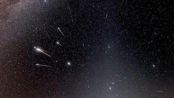 Los meteoros de las Eta Acuáridas ingresan a la atmósfera terrestre a velocidades de hasta sesenta y seis kilómetros por segundo generando destellos brillantes (NASA)