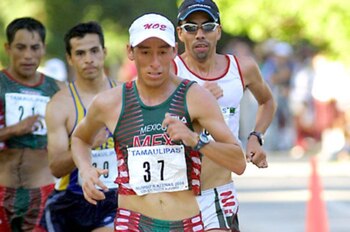 La pobreza nunca detuvo al andarín mexicano, quien con hambre de triunfo participó en dos Juegos Olímpicos: Sydney 2000 y Atenas 2004 (Foto: Especial)