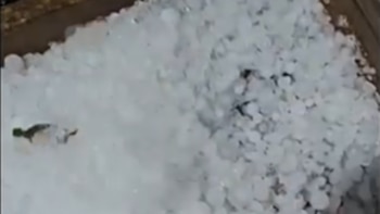 Alerta por tormentas y fuertes vientos: comenzó a caer granizo en algunas zonas del AMBA