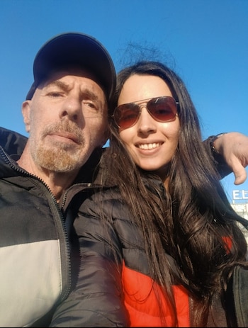 Martín Murano vive junto a