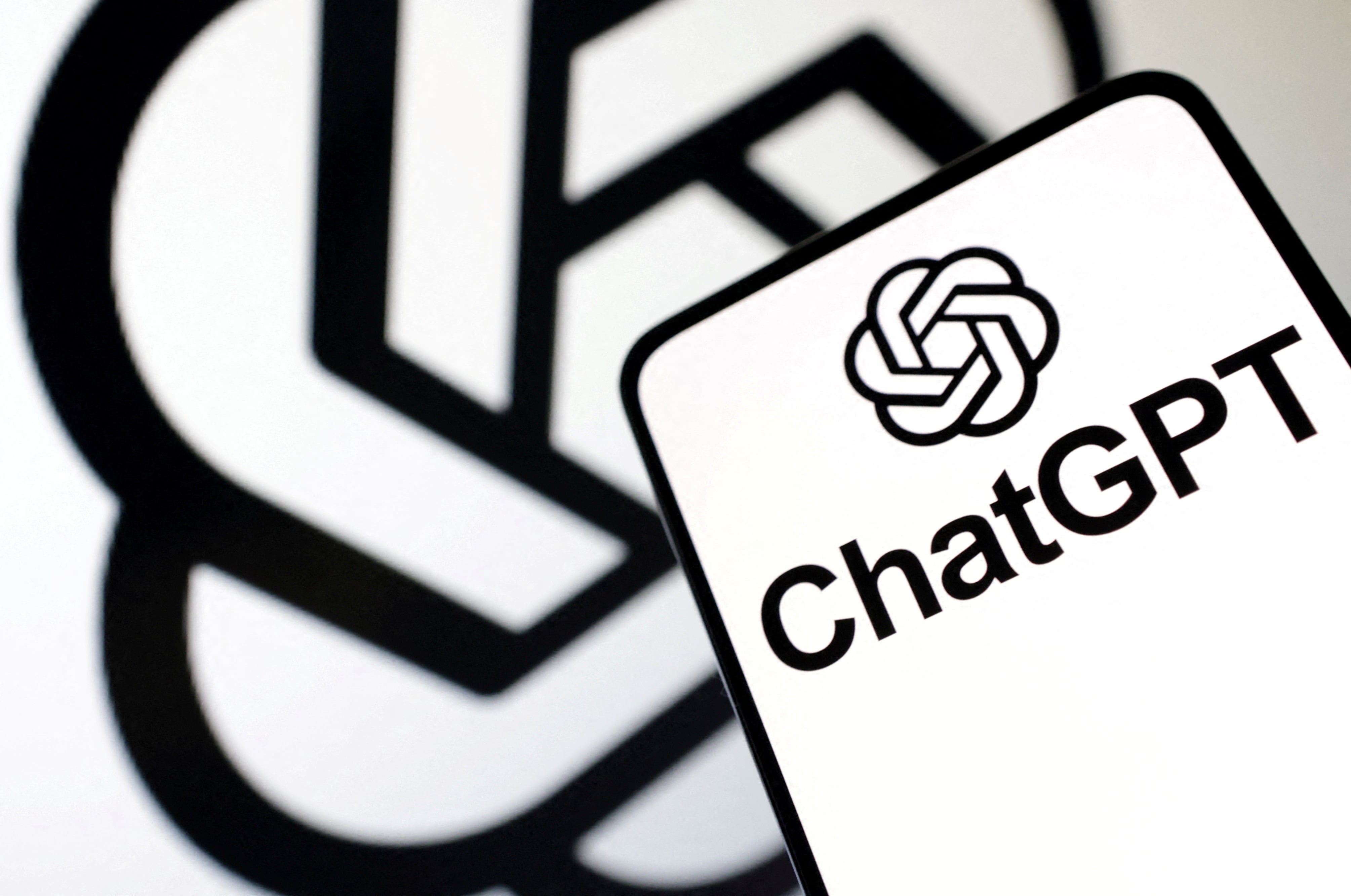 ChatGPT Voice ahora puede interactuar con correos, calendarios y Slack. REUTERS/Dado Ruvic/Illustration/File Photo