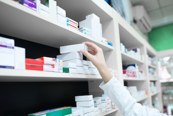 La CCSS asegura que el fortalecimiento de las terapias busca garantizar continuidad y acceso oportuno a tratamientos que ayudan a disminuir brotes y retrasar la discapacidad causada por la esclerosis múltiple. Cortesía: CCSS