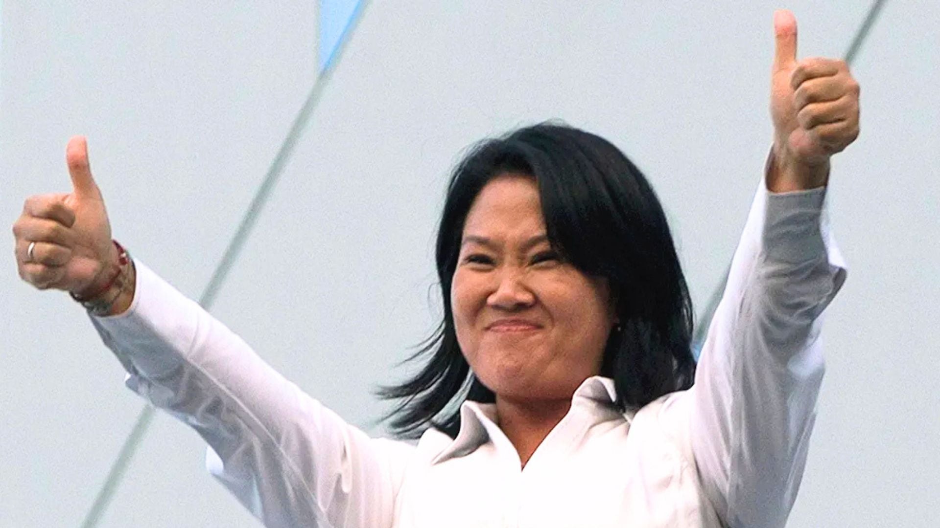 Keiko Fujimori señaló que no se recortarán derechos laborales. Pero un nuevo régimen que analiza el gobierno podría formalizar a empresas que pagarían a los empleados menores beneficios laborales. - Crédito Difusión