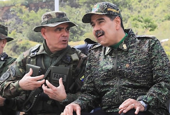 El GJ Vladimir Padrino López y Nicolás Maduro sostenían tener controlado el conflicto en Apure en 2021