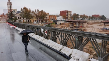 Sánchez pide precaución y seguir