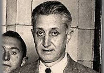 Un joven Arturo Illia, médico