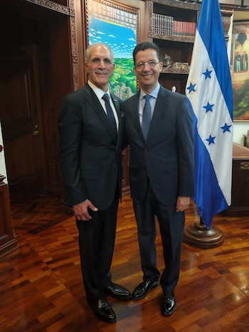 La comisión tripartita analiza propuestas