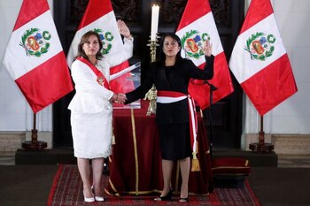 La presidenta de Perú, Dina