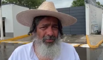 O buscador foi até o Centro de Alto Desempenho para entregar a carta. Crédito: X - @GustavoHdezhdez