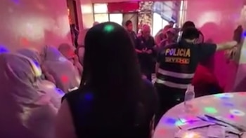 98 extranjeros tendrían exceso de permanencia y 63 presentarían permanencia vencida, según los datos difundidos durante la intervención - Créditos: Captura de pantalla de Panamericana TV.