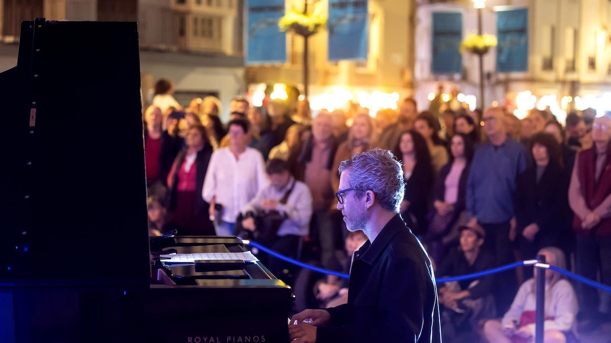 Jose Carra, Chanwei, Las Capullitas de Alelí y Super Heavy Sound dinamizarán barrios con 'Música... en tu Zona'