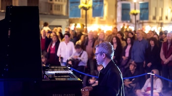 Jose Carra, Chanwei, Las Capullitas de Alelí y Super Heavy Sound dinamizarán barrios con 'Música... en tu Zona'