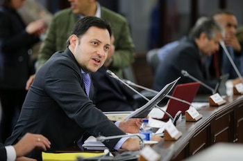 Carlos Fernando Motoa es cabeza