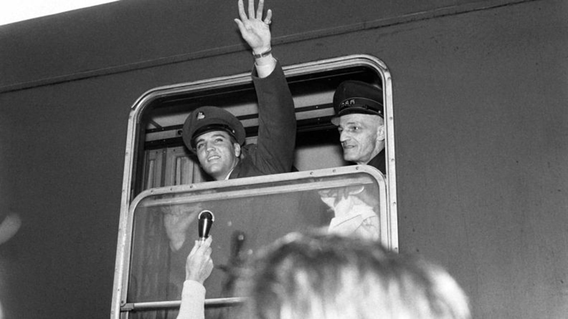 1 de octubre de 1958. Presley y otros soldados estadounidenses acababan de llegar a Bremerhaven en el transporte de tropas estadounidense
