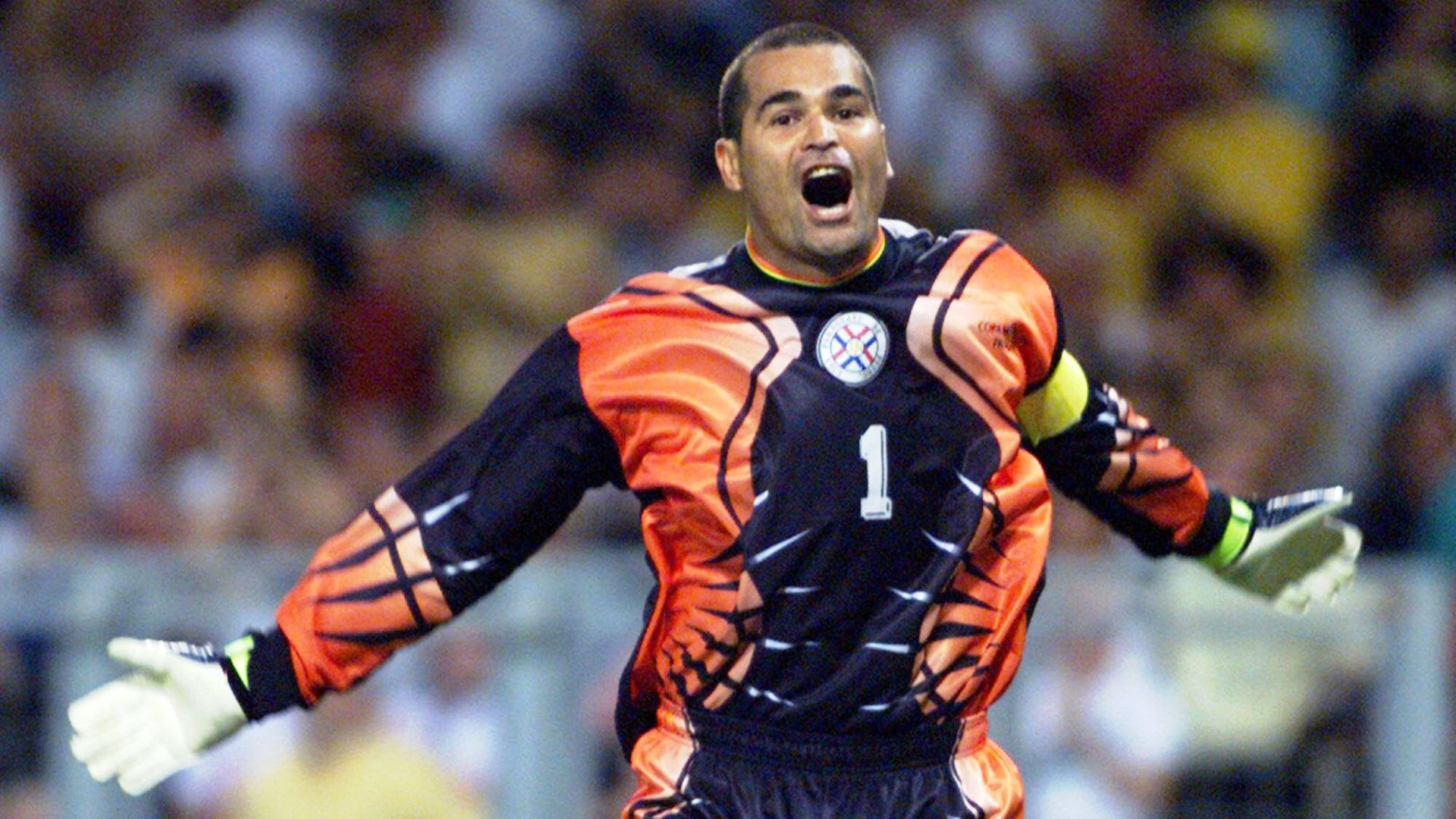 José Luis Chilavert, un emblema del arco paraguayo y del mundo (AP)