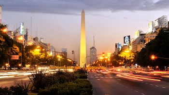 El obelisco y un atardecer