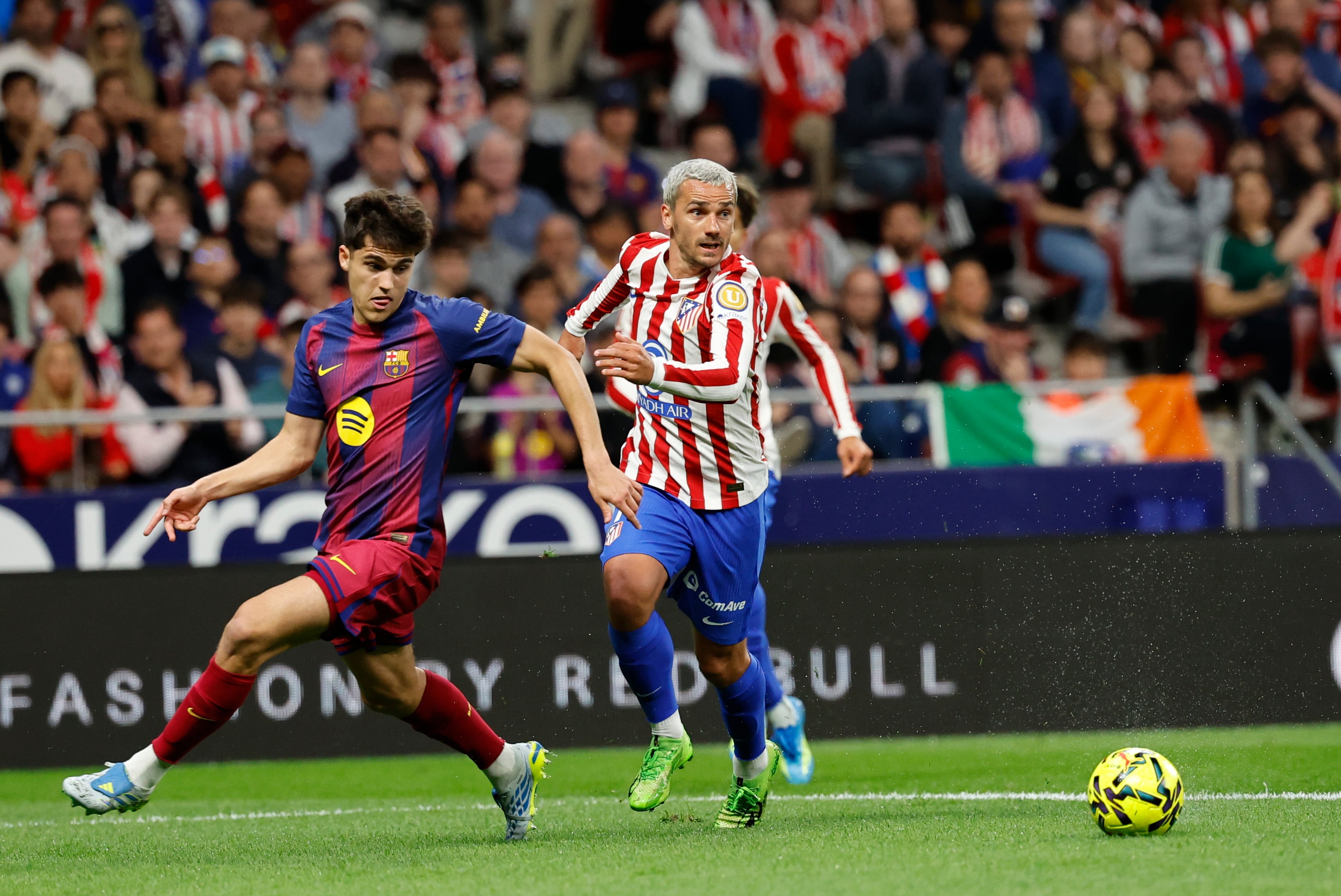 Un partido entre el Atlético de Madrid y el FC Barcelona (EFE/ Mariscal)
