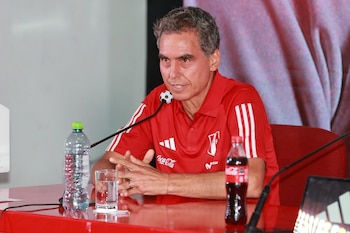 'Chemo' Del Solar respaldó a Pablo Zegarra en su presentación (FPF).
