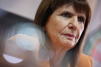 Patricia Bullrich mantiene una imagen