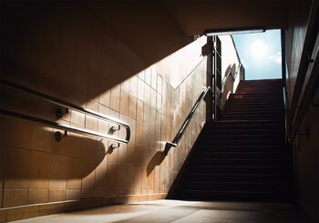 La exposición recorre estaciones del