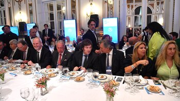 El candidato a presidente almorzó