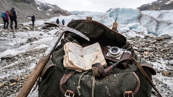 Un glaciar de Austria devolvió una mochila perdida hace más de 60 años