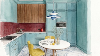 Cocina ilustrada en acuarela con gabinetes superiores de madera, gabinetes inferiores celestes, encimera, electrodomésticos, mesa redonda con sillas amarillas.